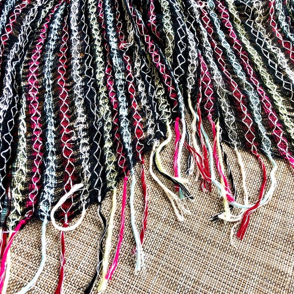 BCBG MaxAzria Scarf - Picture 4 of 5